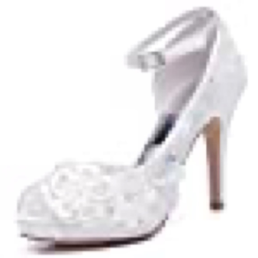 LUXVEER Bridal Shoes White with Floral Brooches